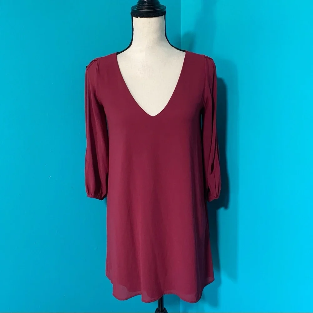 Lulus XS Red Wine Shifting Dears Long Sleeve Cold Shoulder Shift Dress